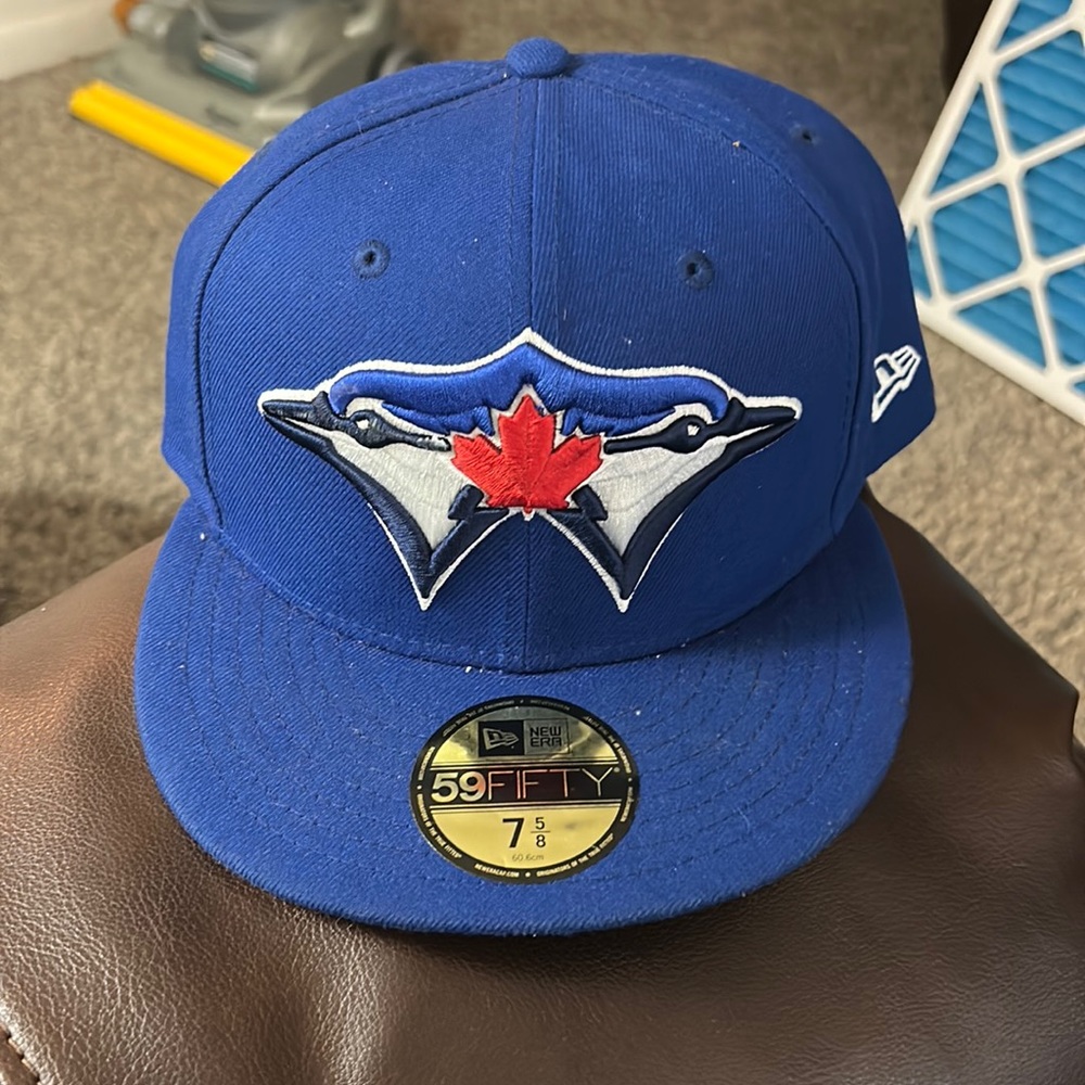 Fitted hat 7 5/8